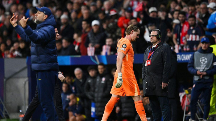 开云体育登录-图多尔遭遇热刺球员“兵变”！俱乐部已接触包括传奇在内的替代人选|托特纳姆热刺|波切蒂诺|西布朗足球俱乐部|利物浦|费伦茨瓦罗斯_新浪体育_新浪新闻